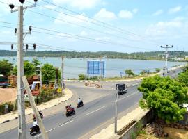 Holiday Villa, haustierfreundliches Hotel in Trincomalee