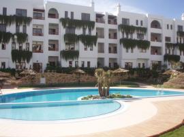 Marina beach appartement, M'diq Ave, Tetouan, hotel v destinaci Tetuán