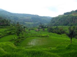 Bule Homestay Cianjur, hotel di Cianjur