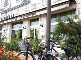 Le Saint Christophe, hotel i Cosne-Cours-sur-Loire