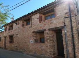 Casa Rural La Muralla, mökki kohteessa Retortillo de Soria