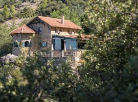 CALERILLA Hotel, hotel en Burunchel