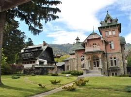 Vilele Lucia, Hotel in Sinaia