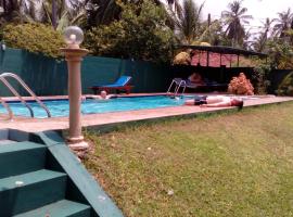 White Bridge House & Resort, resort sa Aluthgama