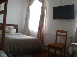 Hostal Patrimonial Angelmó, hotell i Puerto Montt