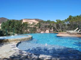 L Incantu, hotel i Galéria