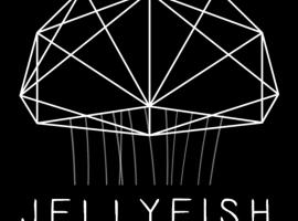Jellyfish Hostel, hotell i Jomtien Beach