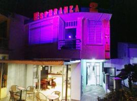 Hotel La Esperanza 2、レティシアのホステル