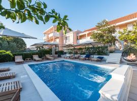 Villa Zdenka with heated pool, hotell Pakoštanes