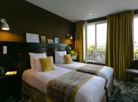 Hotel de Neuville Arc de Triomphe