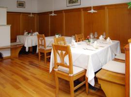Berggasthof Locanda Alpina Dorfner, Hotel in Montan