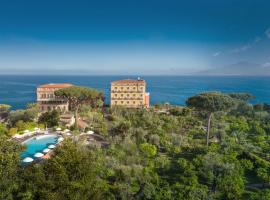Grand Hotel Excelsior Vittoria: Sorrento'da bir otel