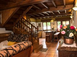 Casa Rural La Regoria, country house in Carreña de Cabrales 