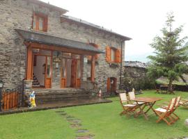 Apartamentos Albá Casa Alquesera, country house in Sahun