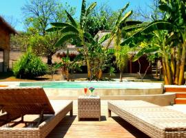 Jati Village, Party Hostel and Bungalows, vandrarhem i Gili Trawangan