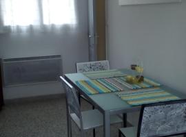 Gite du Dien, self catering accommodation in Ponthoile
