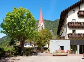 Historic Guesthouse BIRCHER B&B Apartments near Sterzing