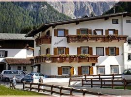 Garni Sayonara, hotel di Selva di Val Gardena