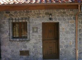 Casa Cuevas, self-catering accommodation sa Cuevas