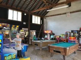 Robin Hill Camping Resort Premium Cottage 9