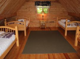 Appalachian Camping Resort Log Home 6、Shartlesvilleのバケーションレンタル