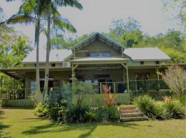 Magnolia Cottage, hotel perto de Noosa Botanic Gardens, Cooroy