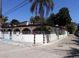 Pousada da Barra, hotel in Boicucanga