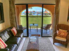 Condominios Ballena, hotel malapit sa Cabo Real Golf Course, Cabo San Lucas