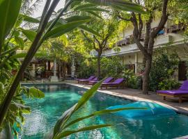 Arjuna Homestay, i&scaron;skirtinio dizaino vie&scaron;butis mieste Pemuteranas