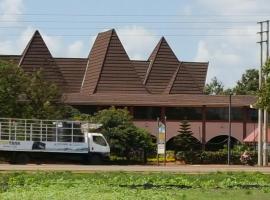 Sultan Hamud Pyramids Resort, hotel v destinaci Sultan Hamud