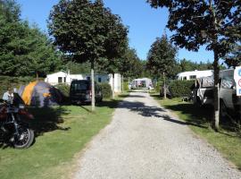 Camping La Prairie, hotel with parking in Mars
