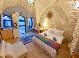 Artist Quarter Guesthouse B&B, viešbutis mieste Safedas, netoliese – Hameiri House