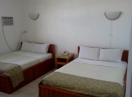 The Corner Hotel, Hotel in Belair Estates