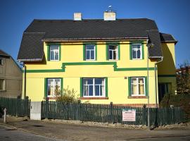 Penzion Slunečnice, guesthouse kohteessa Dvůr Králové nad Labem