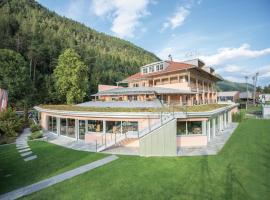 Aktiv & Genusshotel Lodenwirt, accessible hotel in Vandoies