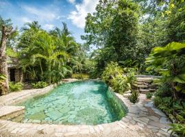 Hotel Boutique Quinta Chanabnal, hotel in zona Palenque Ruins, Palenque