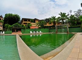 El Tucano Resort & Thermal Spa, resort i Quesada