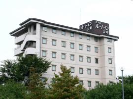 Hotel Route-Inn Court Yamanashi, hotell i nærheten av Manriki-parken i Yamanashi