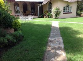 Lynns Guest House, holiday rental in Bulawayo