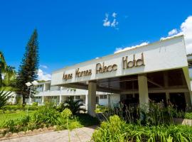 Aguas Mornas Palace Hotel – hotel z parkingiem w mieście Santo Amaro da Imperatriz
