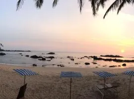 Cola Beach Sunset Bay