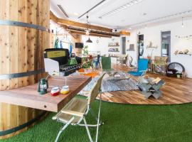 365BASE outdoor hostel, Hotel in Hamamatsu