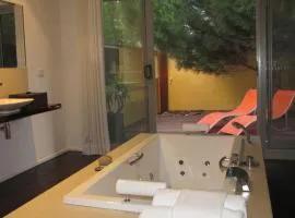 Blue Cliffs Retreat