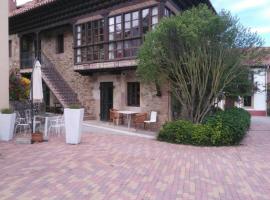 Apartamentos La Casona，Ucieda de Arriba的飯店