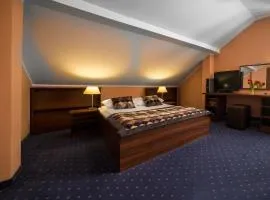 Hotel Colnus