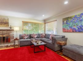 Luxurious Palo Alto/Stanford-Business Ready, vacation rental in Palo Alto