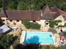 Les Deux Tours, hotel cerca de Gold de Lolivarie, Siorac-en-Périgord