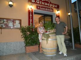 Osteria San Giuseppe, מלון זול בCeriano Laghetto
