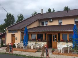 Balaton Panzió, hotel em Balatonberény