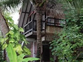 Panji Panji Tropical Wooden Home